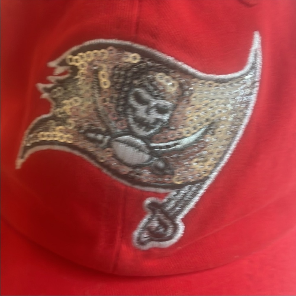 NFL Tampa Bay Buccaneers hat sequin women’s - Picture 2 of 8